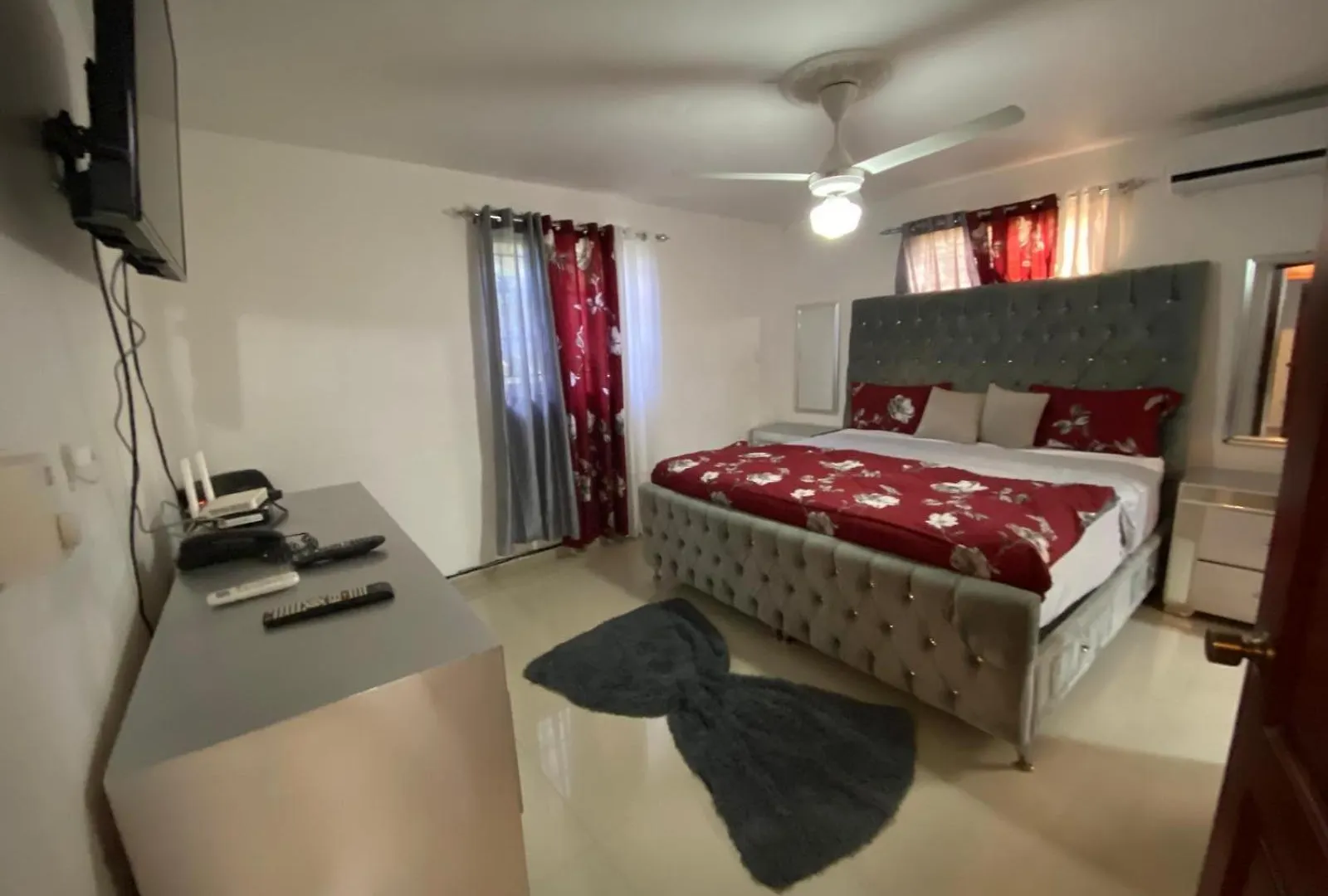 Three-Bedroom Apartment 1 Saint-Domingue