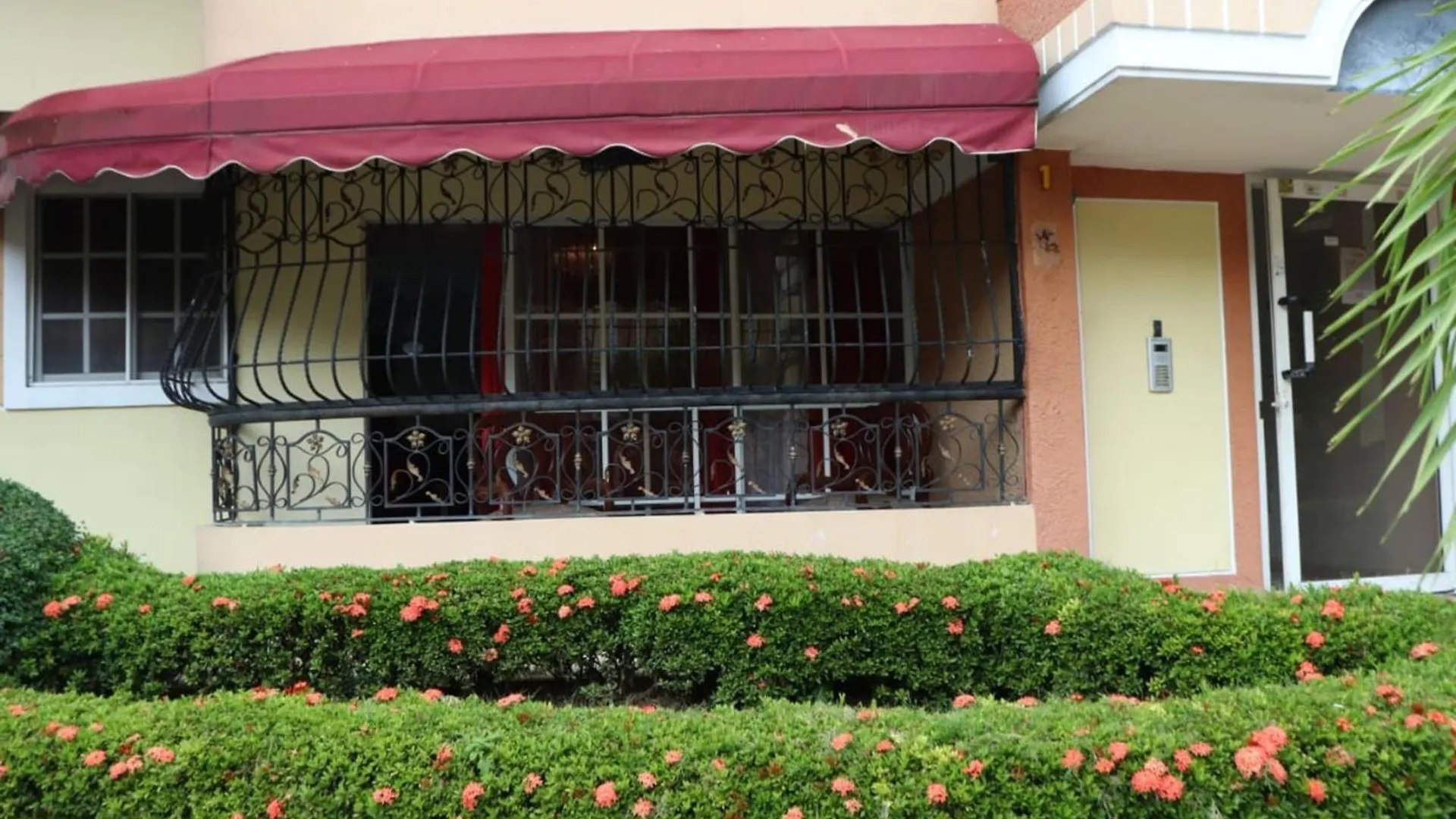 Three-Bedroom Apartment 1 Saint-Domingue