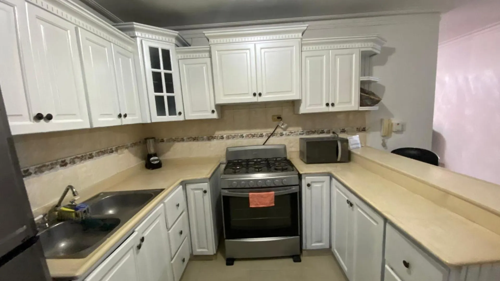 Three-Bedroom Apartment 1 Saint-Domingue